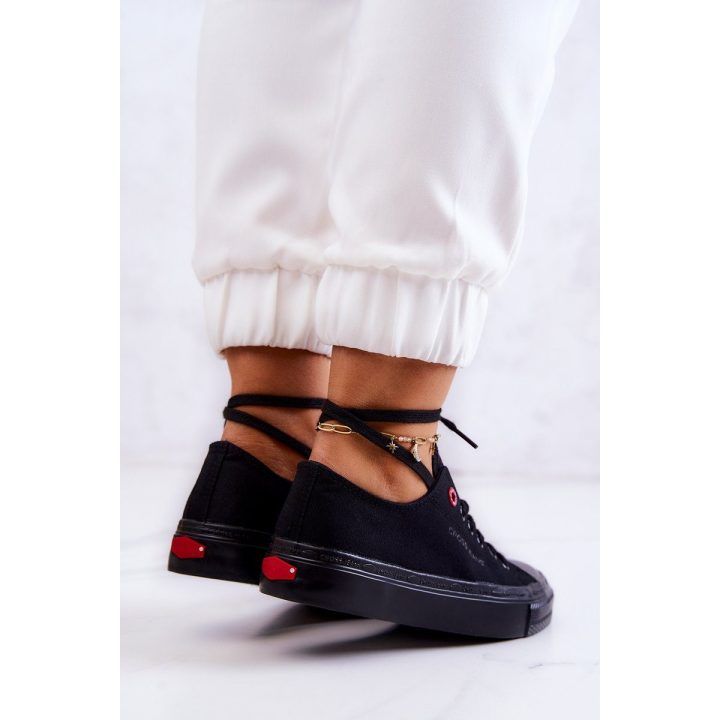 Visuomet stilingi juodi Cross Jeans suvarstomi bateliai CROSS JEANS