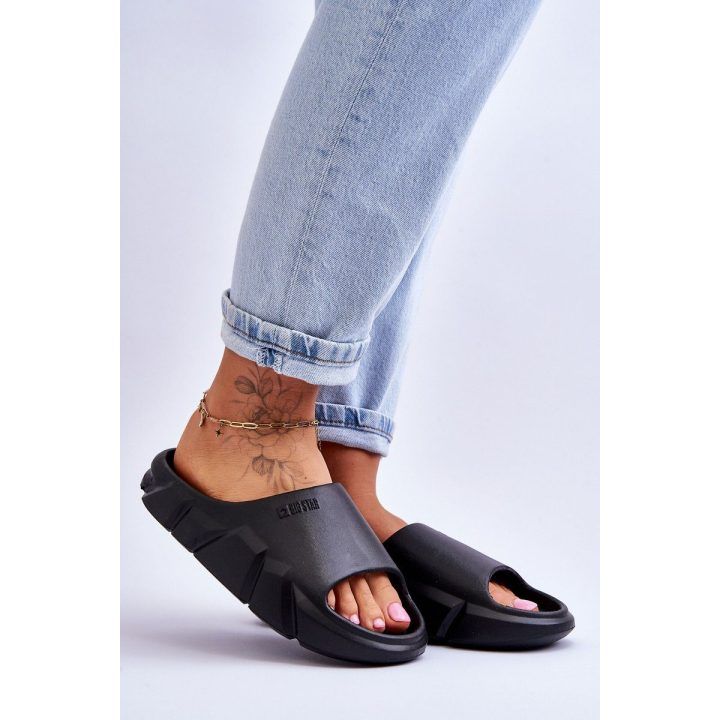 putplasčio šlepetės juodos BIG STAR SHOES