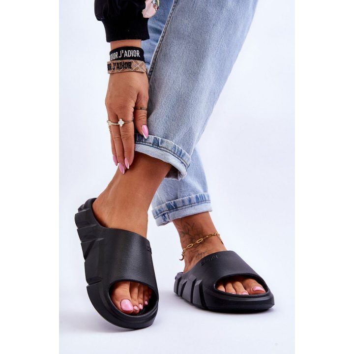putplasčio šlepetės juodos BIG STAR SHOES