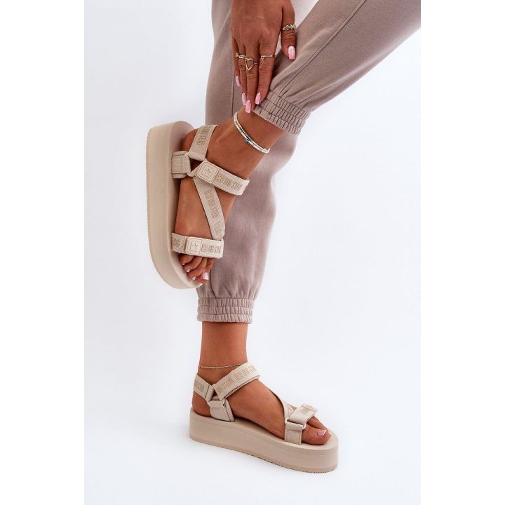 Moteriškos basutės su platforma smėlio spalvos Big Star BIG STAR SHOES