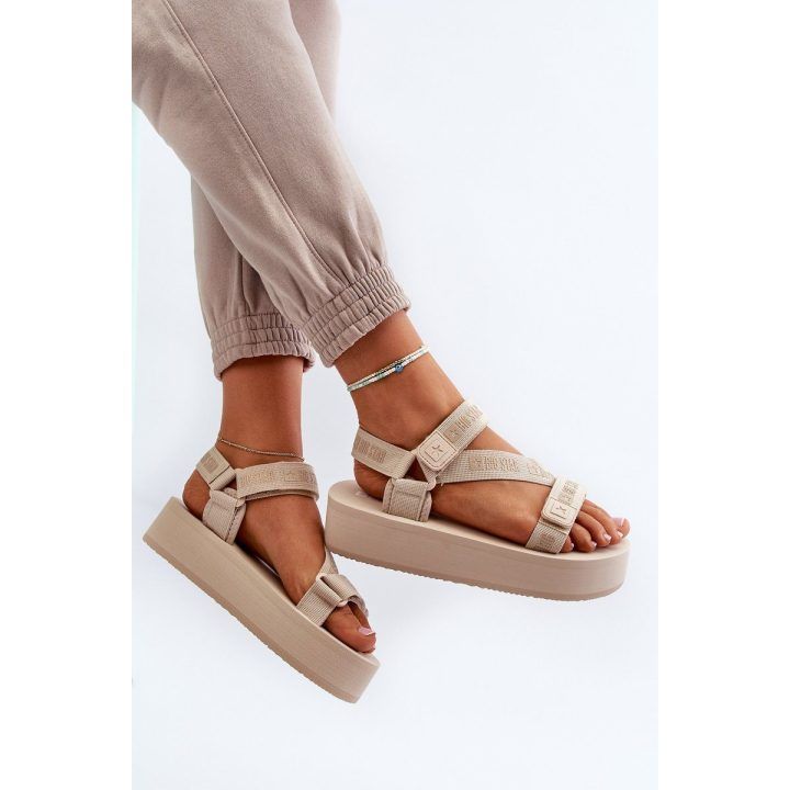 Moteriškos basutės su platforma smėlio spalvos Big Star BIG STAR SHOES