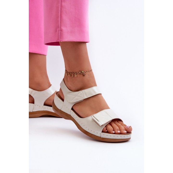 Patogios moteriški sandalai su Velcro Silver Iphiope BOTO