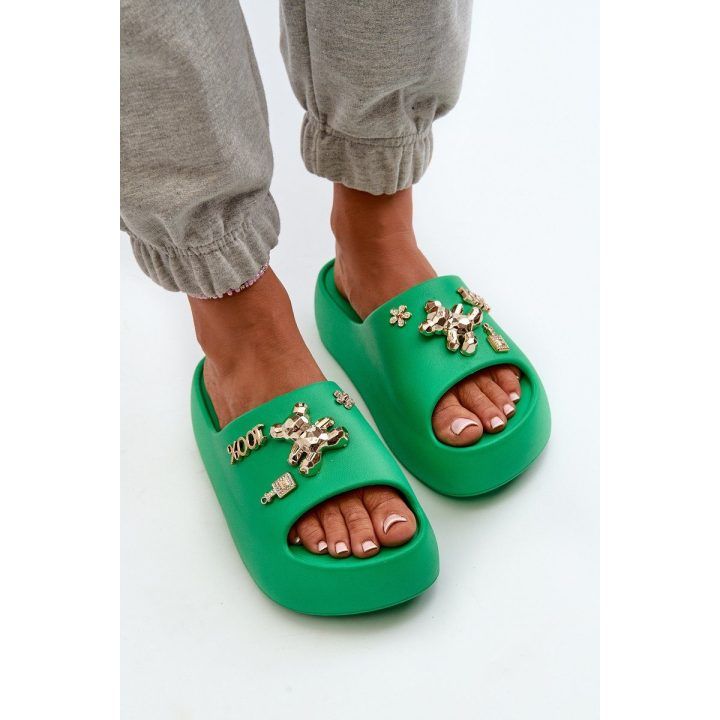 Šlepetės žalios spalvos BOTO