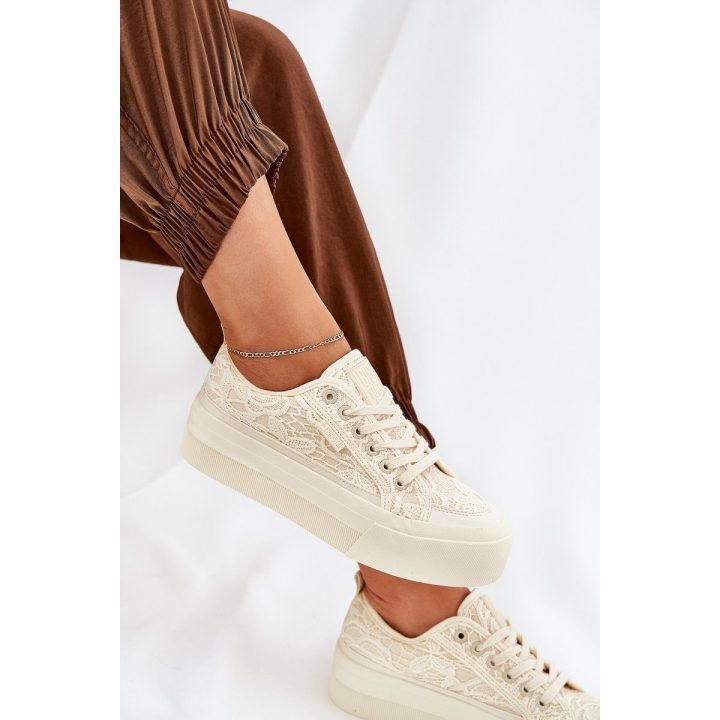 Sportbačiai moterims smėlio spalvos nėriniais BIG STAR SHOES
