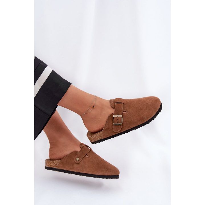 Klumpės moterims su sagtimi rudos zomšos BIG STAR SHOES