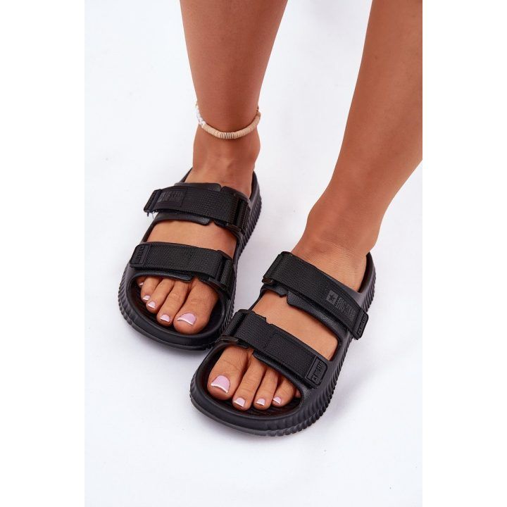 Šlepetės moterims su lipuku juodos Big Star BIG STAR SHOES