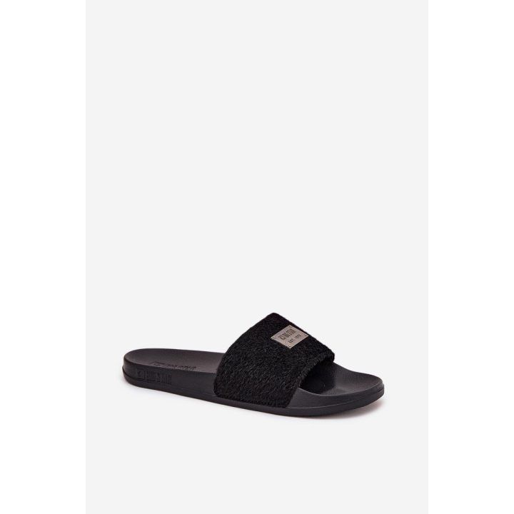 Šlepetės juodos spalvos su kailiu ir paminkštintu padu Big Star BIG STAR SHOES