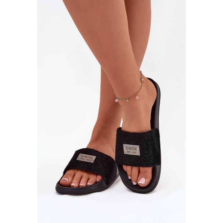 Šlepetės juodos spalvos su kailiu ir paminkštintu padu Big Star BIG STAR SHOES