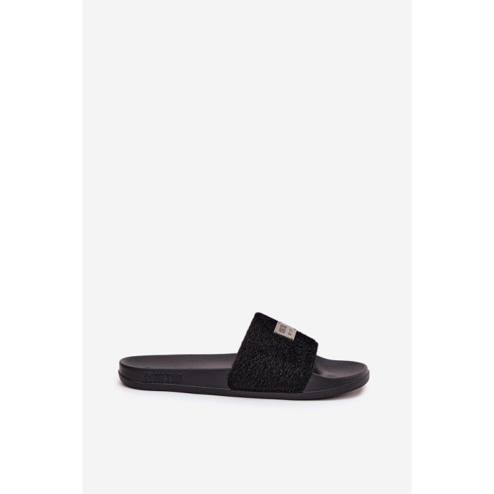Šlepetės juodos spalvos su kailiu ir paminkštintu padu Big Star BIG STAR SHOES