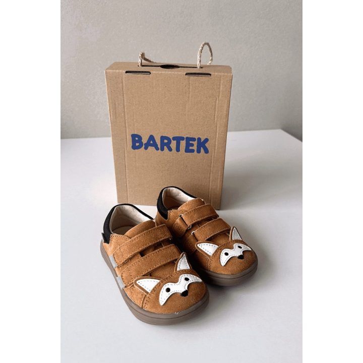 Vaikiški barefoot batai su lapiuko motyvu šviesiai rudos spalvos Bartek BARTEK S.A.
