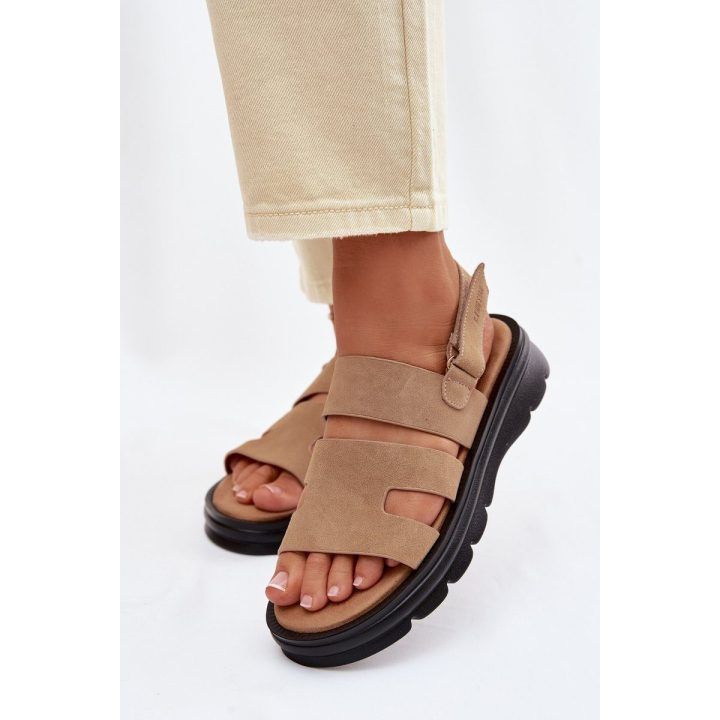 Moteriški sandalai iš zomšos smėlio spalvos Big Star BIG STAR SHOES