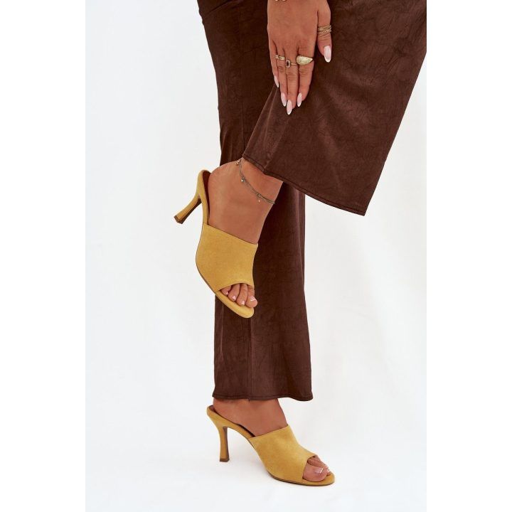 Women's Slip-On Shoes with Heel Made of Eco Suede Yellow Isolia BOTO