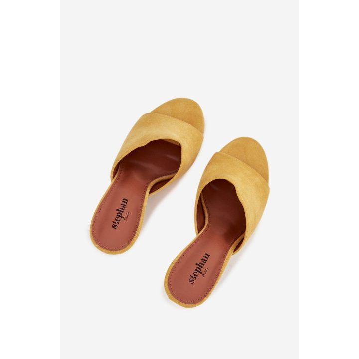 Women's Slip-On Shoes with Heel Made of Eco Suede Yellow Isolia BOTO