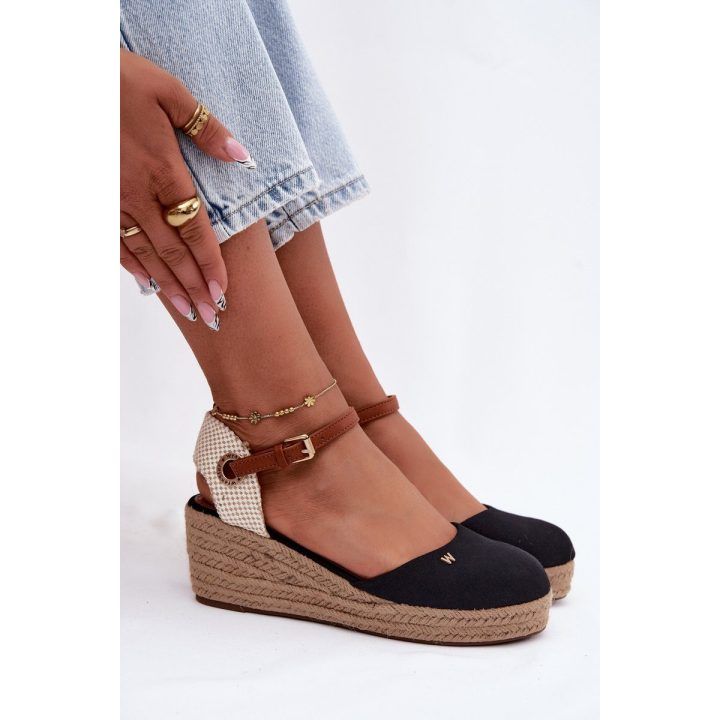 Juodos espadrilės basutės ant platformos Wrangler WRANGLER