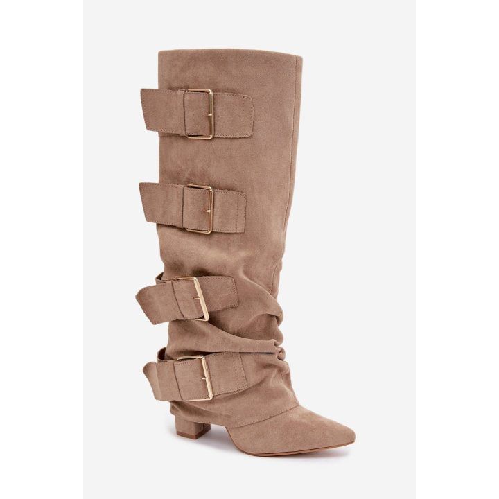 Moteriški ilgaauliai batai su stambiu kulnu ir sagtimis, pilkai smėlio spalvos BOTO