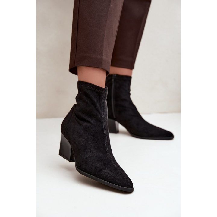Aulinukai su stambiu kulnu, juodi BOTO