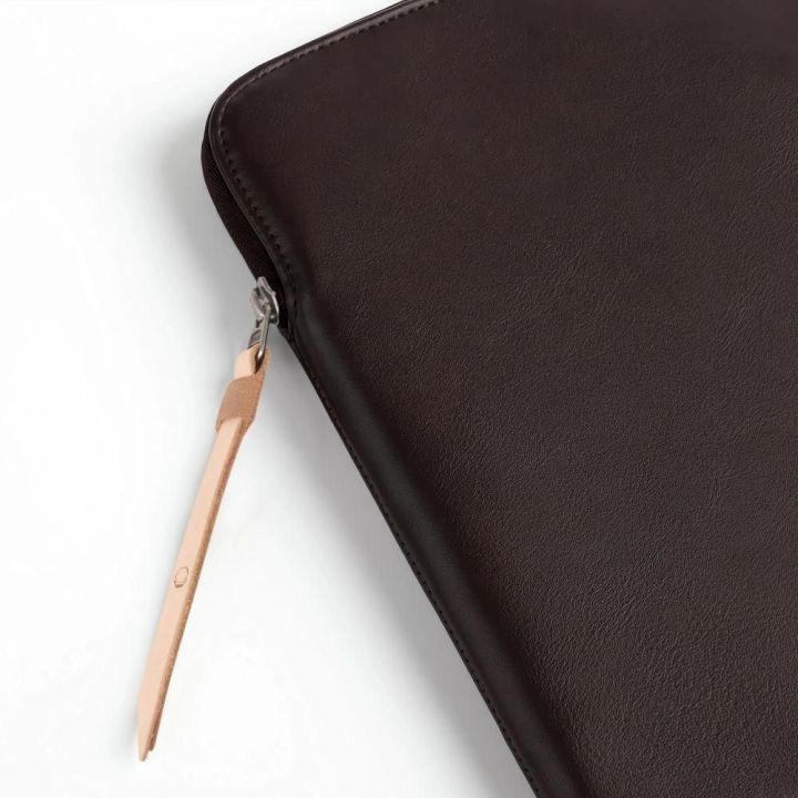 Nešiojamojo kompiuterio dėklas rudas su flisu 13–14″