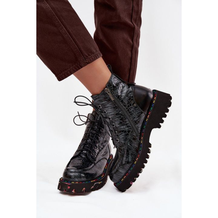Aulinukai juodi lakiniai su spalvotu padu Step in Style