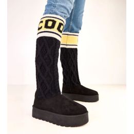 Sniego batai juodi ant platformos su ilga austa aule Coo