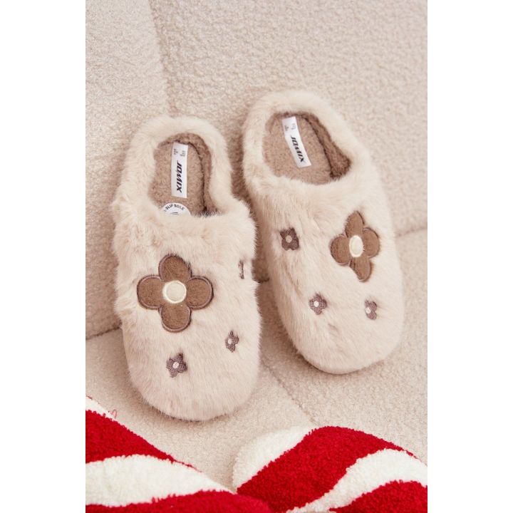 Šlepetės su gėlėmis Furry Selinne – jaukumui ir žaismingam stiliui namuose.