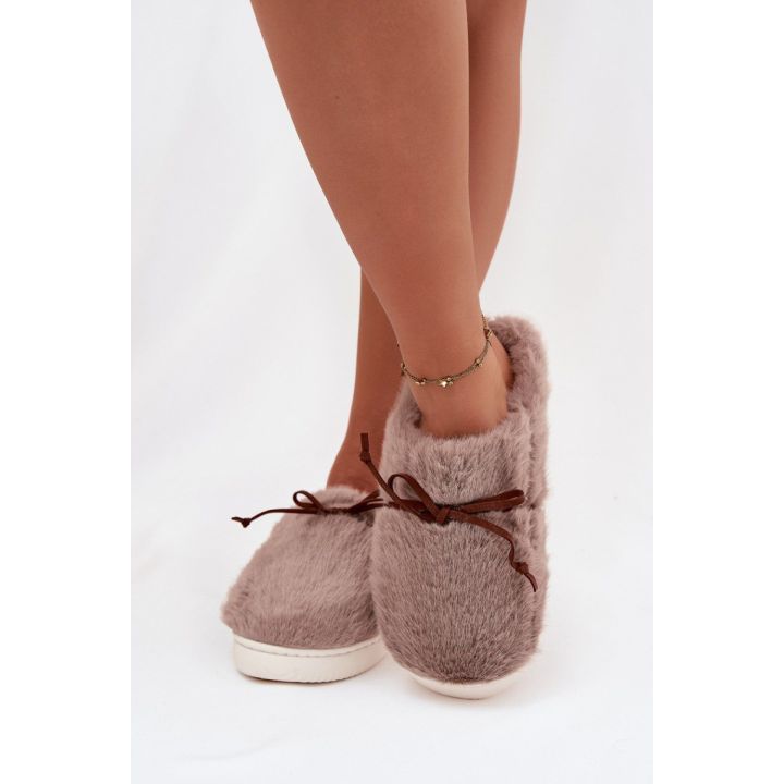 Šlepetės minkštos vilnonės CozyStep – jaukumui ir šilumai namuose.