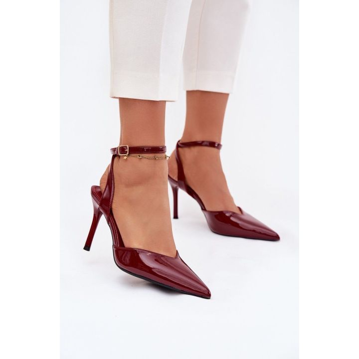 Aukštakulniai atviri bordo Laretta – elegancijai ir pasitikėjimui žingsnyje.