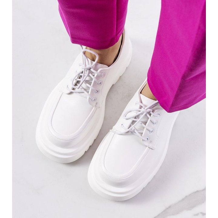 Baltos spalvos oxfords Nunes