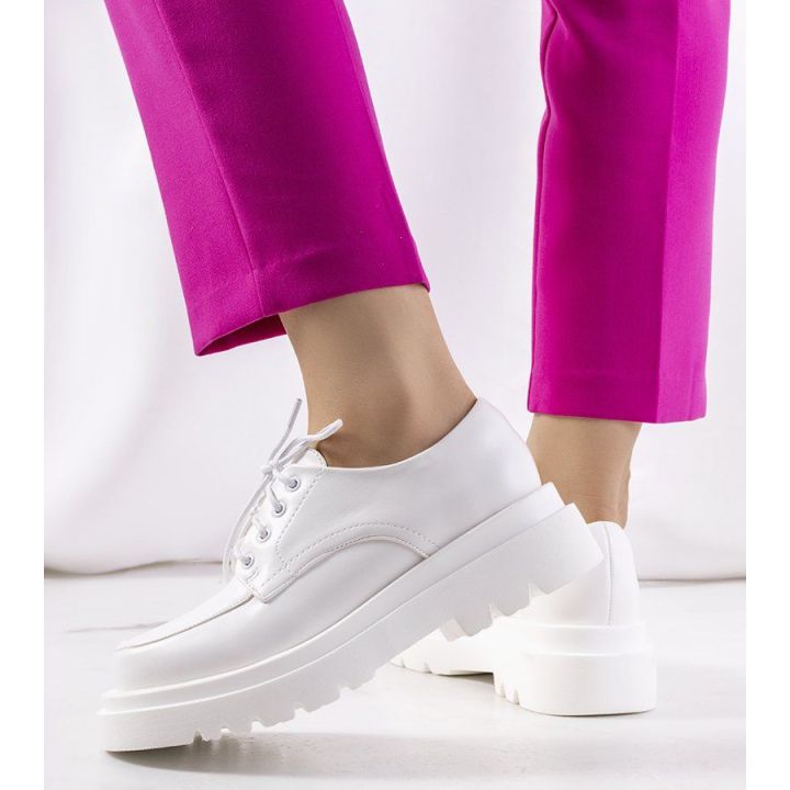 Baltos spalvos oxfords Nunes