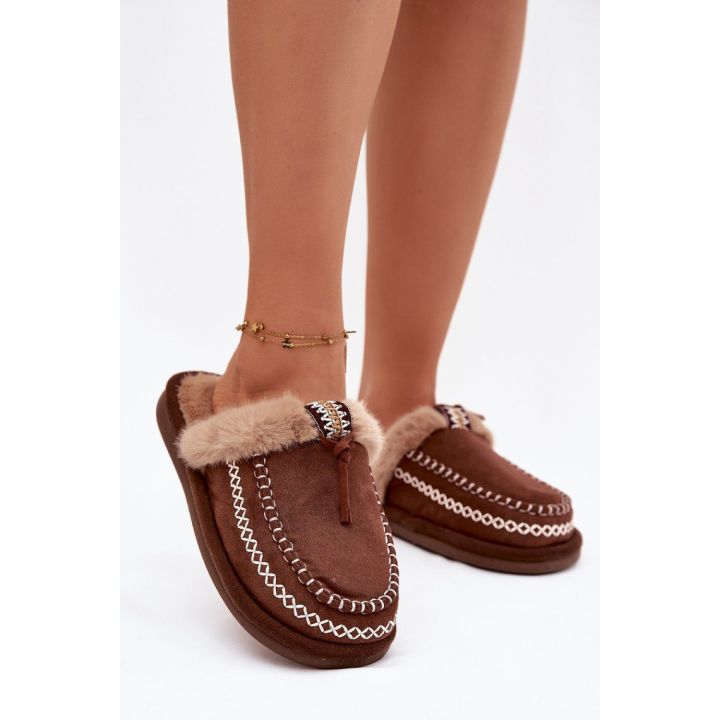Šlepetės moteriškos Step in Style – patogumui ir jaukumui namuose.