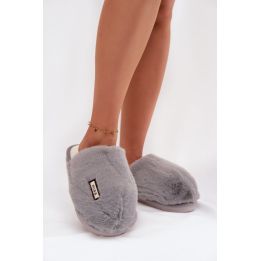 Šlepetės moteriškos Step in Style – patogumui ir laisvalaikiui namuose.