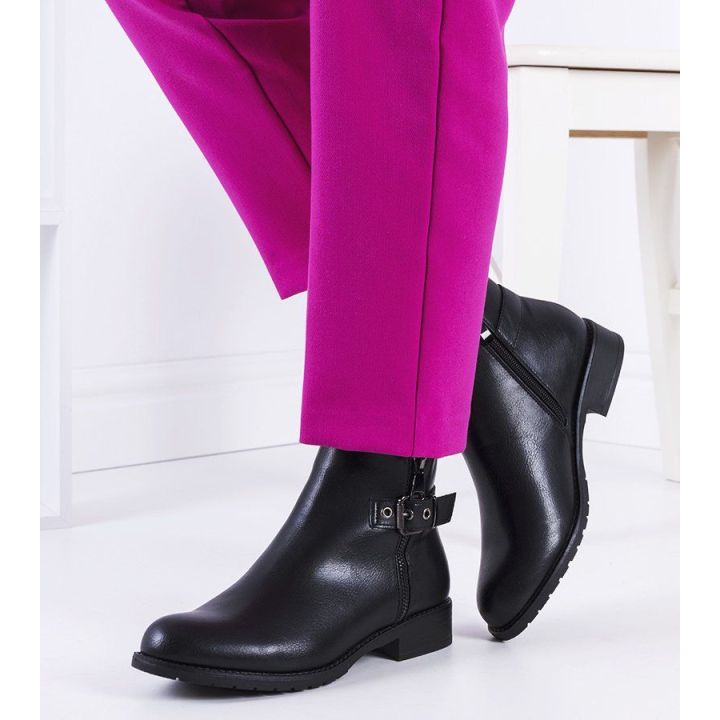 Juodos spalvos klasikiniai Manilos batai