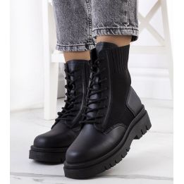 Juodos spalvos trappers Lennon