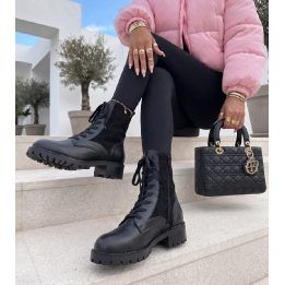 Moteriški juodi worker stiliaus aulinukai su raišteliais Augurs