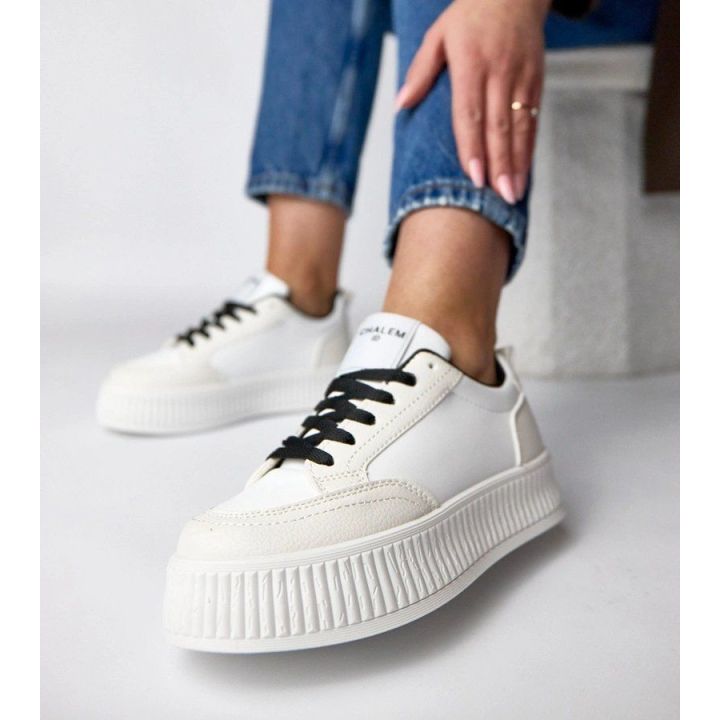 Moteriški kedai ant platformos balti juodi Solange