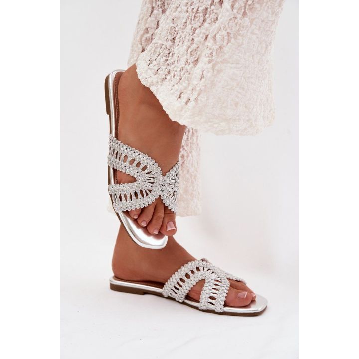 Šlepetė moteriška sidabrinė Fariella