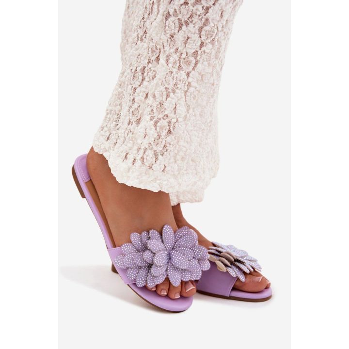 Moteriškos šlepetės violetinės dekoruotos