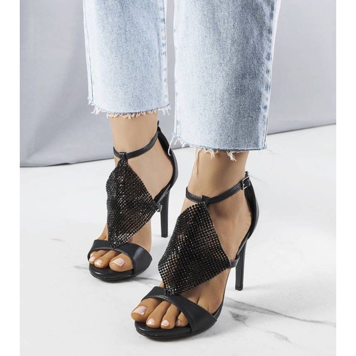 Juodos spalvos elegantiški Caleb stiletto sandalai
