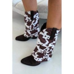 Aulinukai su kulnu ir karvės rašto aulais Step in style