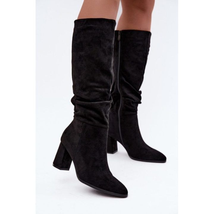 Moteriški ilgaauliai batai su kulnu, juodi
