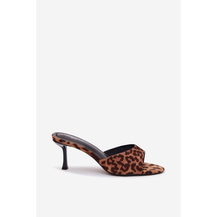 Dirbtinės zomšos šlepetės ant platformos su leopardo raštu Melissea