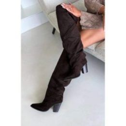 Ilgaauliai batai virš kelių su kulnu Step in style