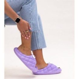 Violetinės šlepetės