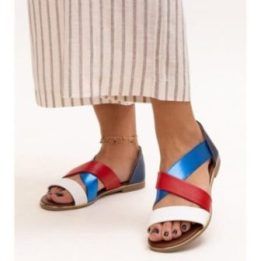 basutės uždarais kulnais